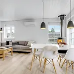 Gorgeous In With Wifi Σπίτι διακοπών *