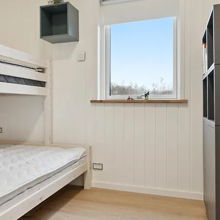 5 Bedroom In Holiday home *